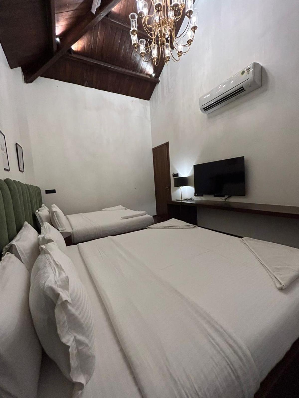 Gulf Hotel Mumbai- The Boutique Hotel Colaba Bombay Exterior foto